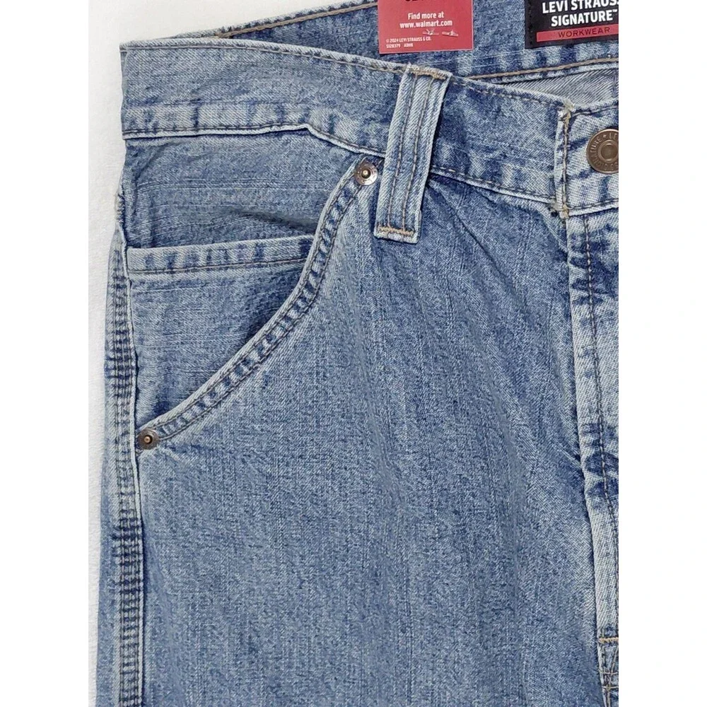 Levi Strauss Signature Relaxed Fit Utility Jeans Mens 32x30 NWT Stretch Denim